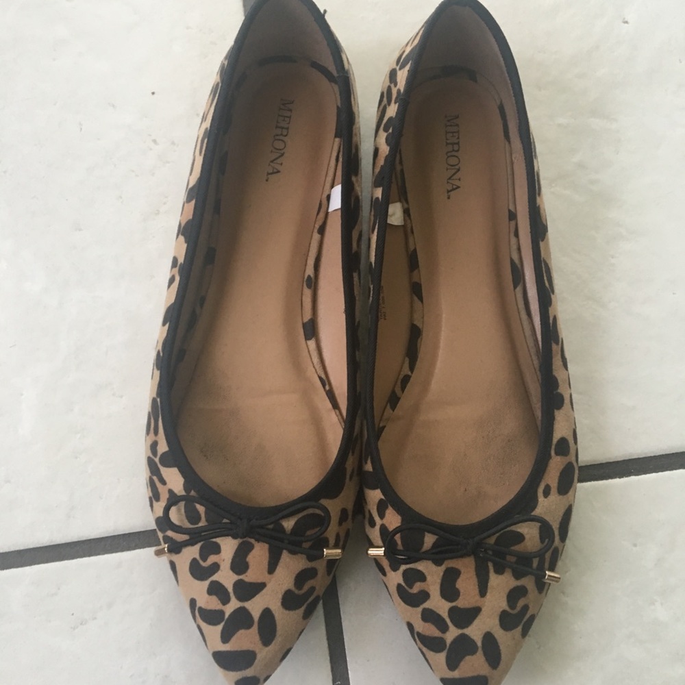 Leopard Pointed Flats
